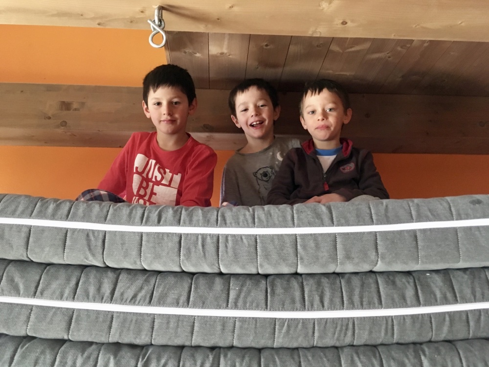 ee1d9fa5-d9cc-419d-9989-fab74d7c4793