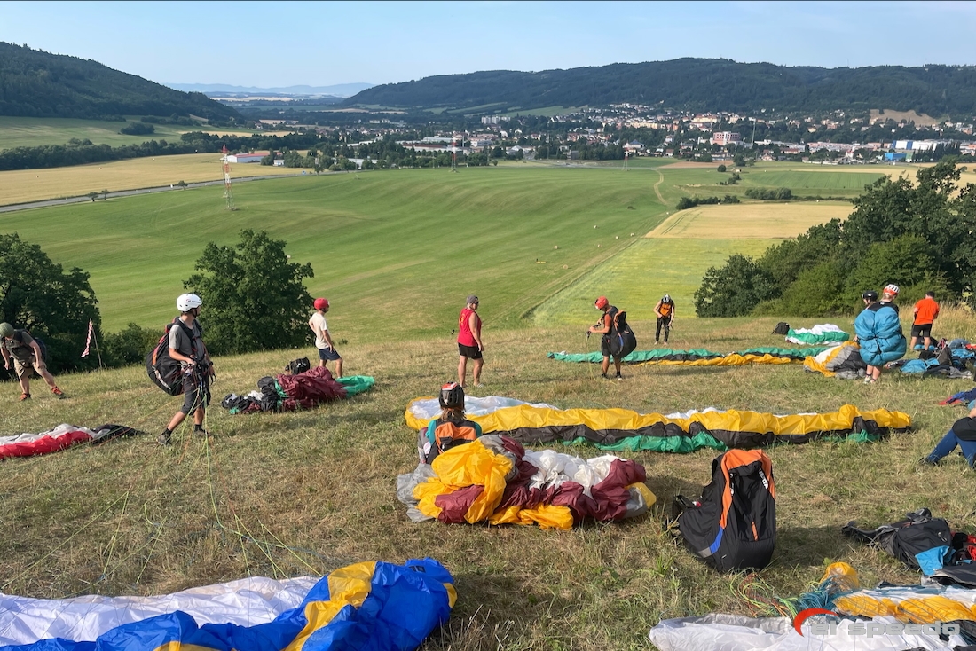 20250711_elspeedo_paragliding_beskydy_meduno_bassano_kurz_00017