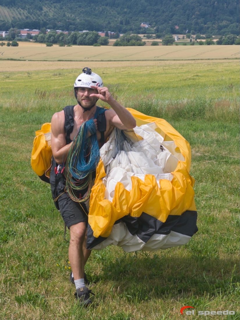 20250711_elspeedo_paragliding_beskydy_meduno_bassano_kurz_00020