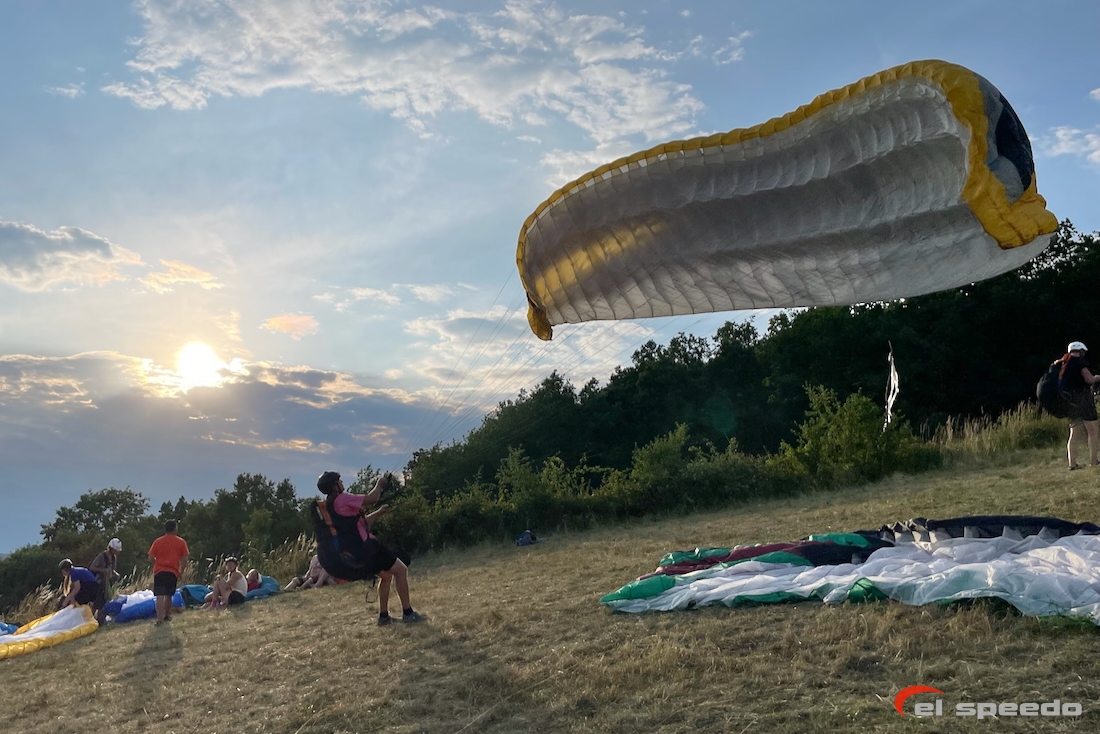 20250711_elspeedo_paragliding_beskydy_meduno_bassano_kurz_00035