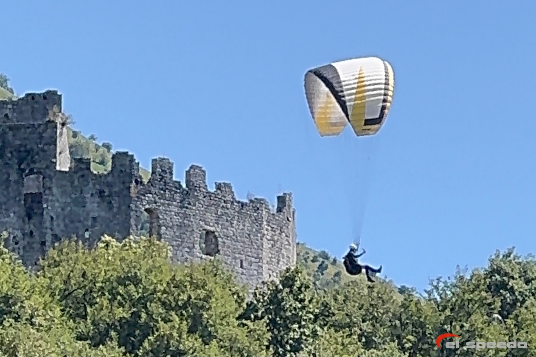 20250711_elspeedo_paragliding_beskydy_meduno_bassano_kurz_00058