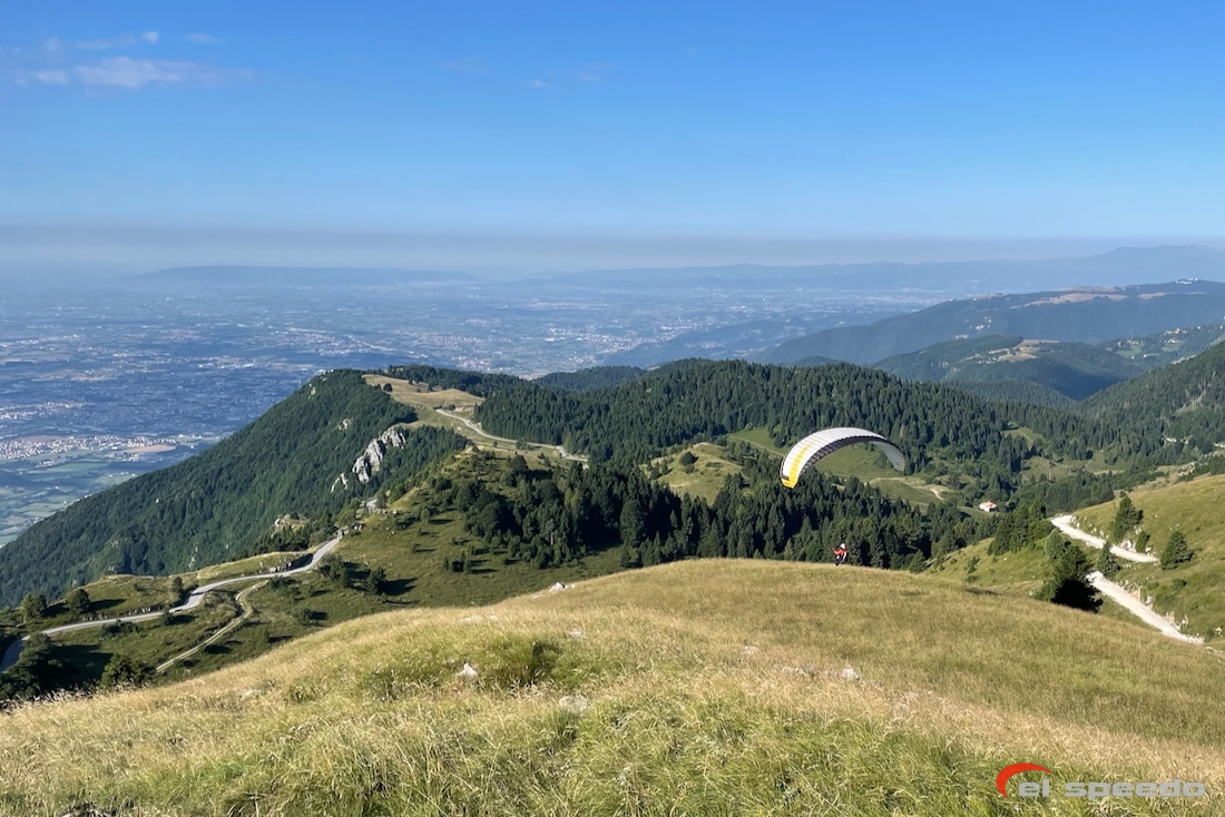 20250711_elspeedo_paragliding_beskydy_meduno_bassano_kurz_00090