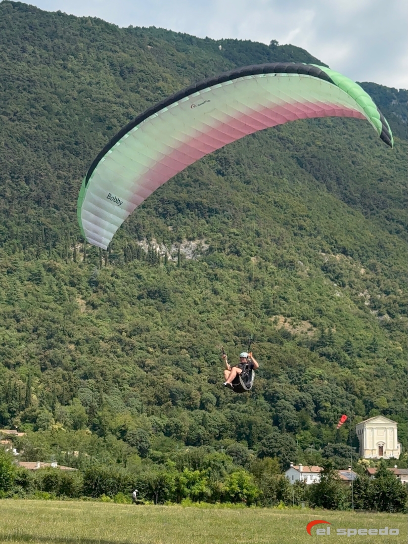 20250711_elspeedo_paragliding_beskydy_meduno_bassano_kurz_00100
