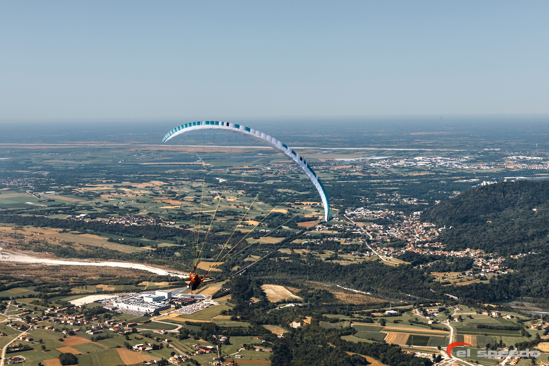 20250711_elspeedo_paragliding_beskydy_meduno_bassano_kurz_00120