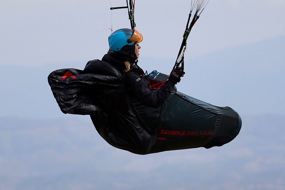 img_2025-10-17-165956709