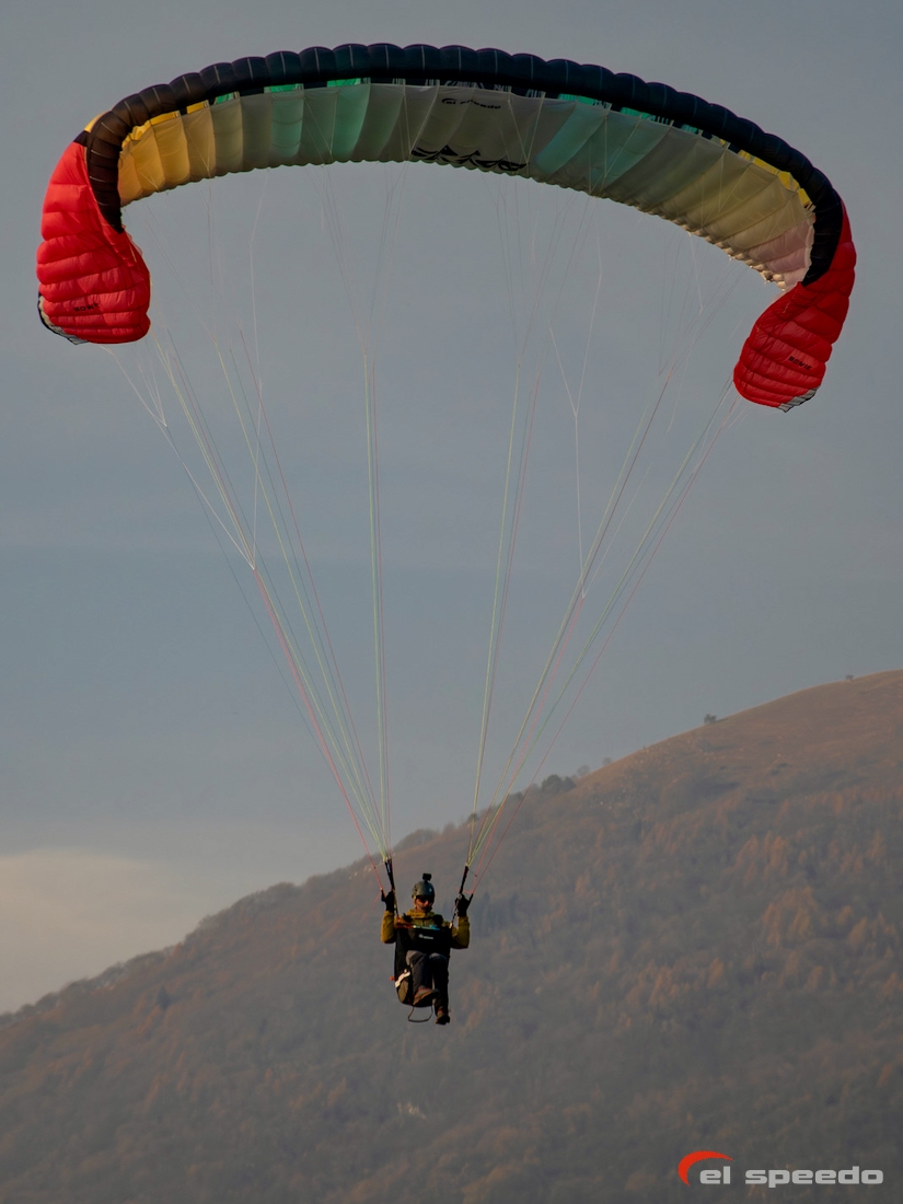 20251117_elspeedo_paragliding_italy_pokurzovky_kurz_00029