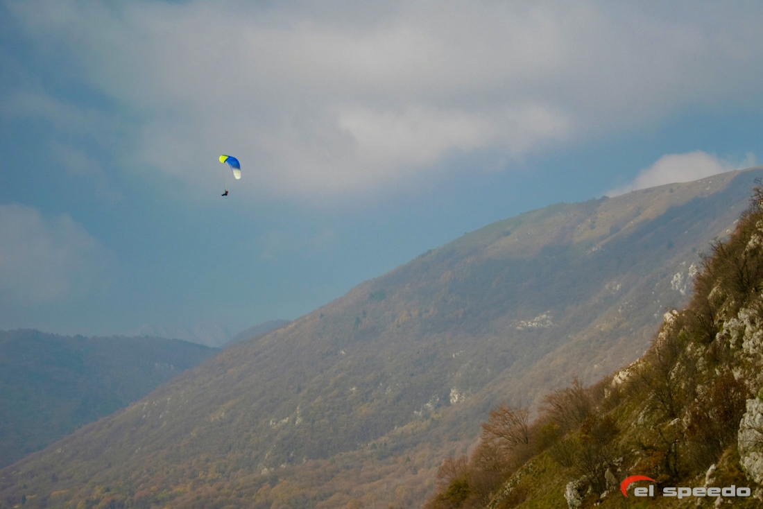 20251117_elspeedo_paragliding_italy_pokurzovky_kurz_00036