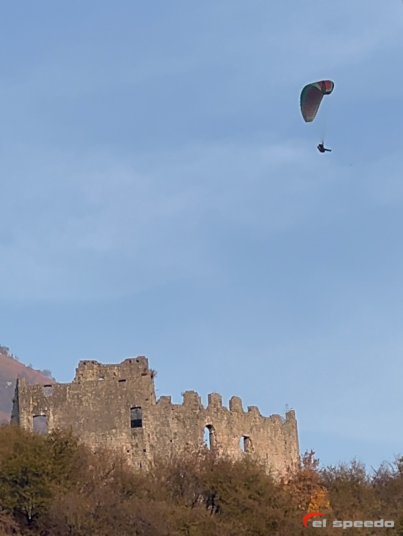 20251117_elspeedo_paragliding_italy_pokurzovky_kurz_00047
