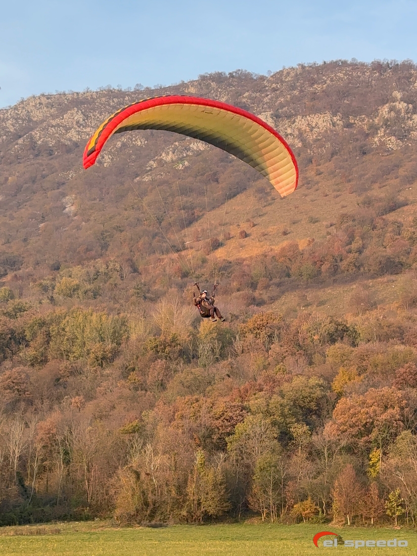 20251117_elspeedo_paragliding_italy_pokurzovky_kurz_00050