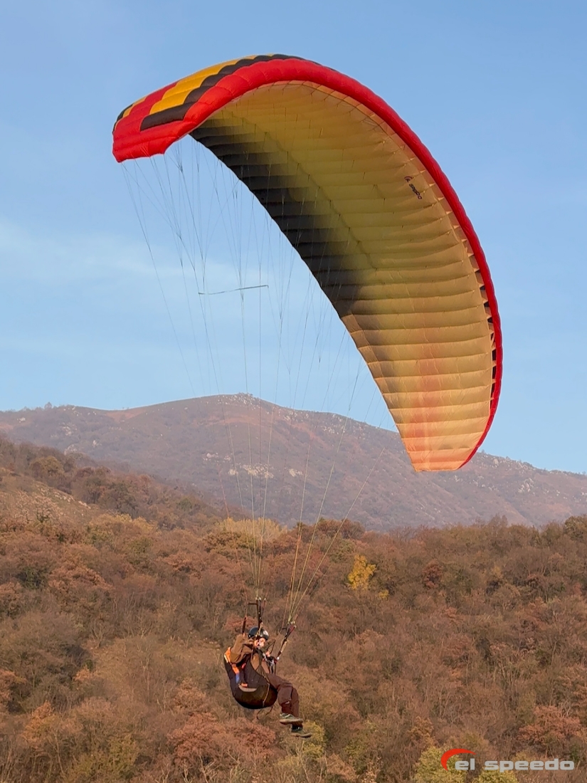 20251117_elspeedo_paragliding_italy_pokurzovky_kurz_00052