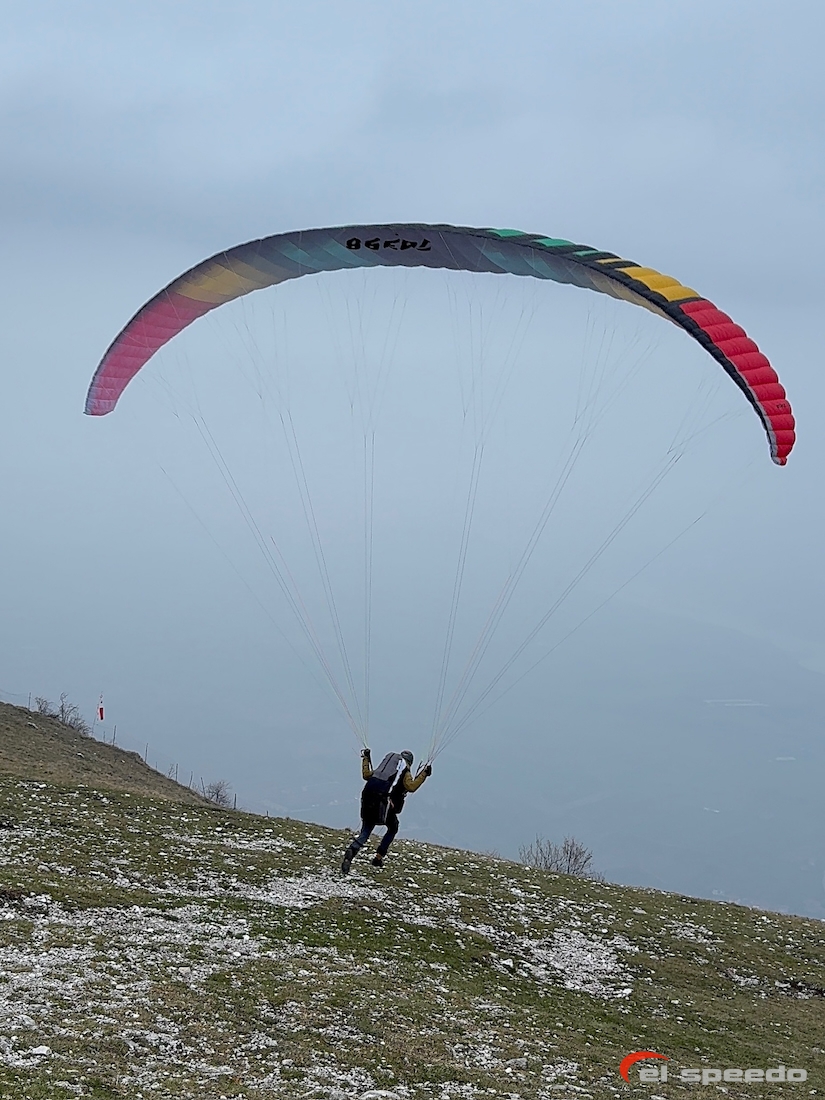 20251117_elspeedo_paragliding_italy_pokurzovky_kurz_00066