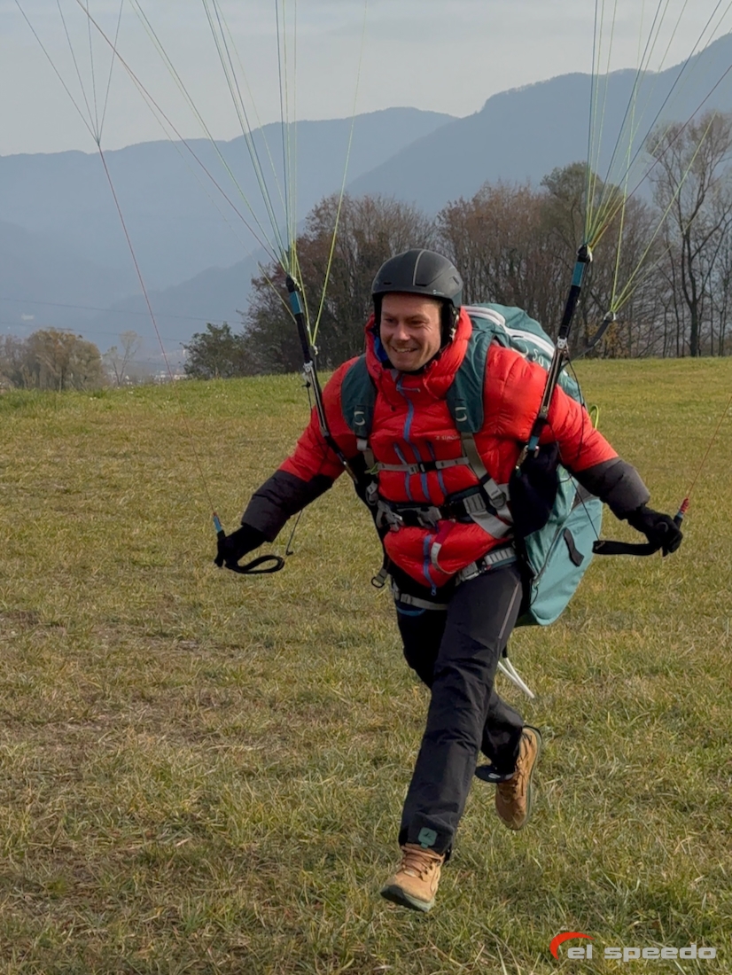 20251117_elspeedo_paragliding_italy_pokurzovky_kurz_00070