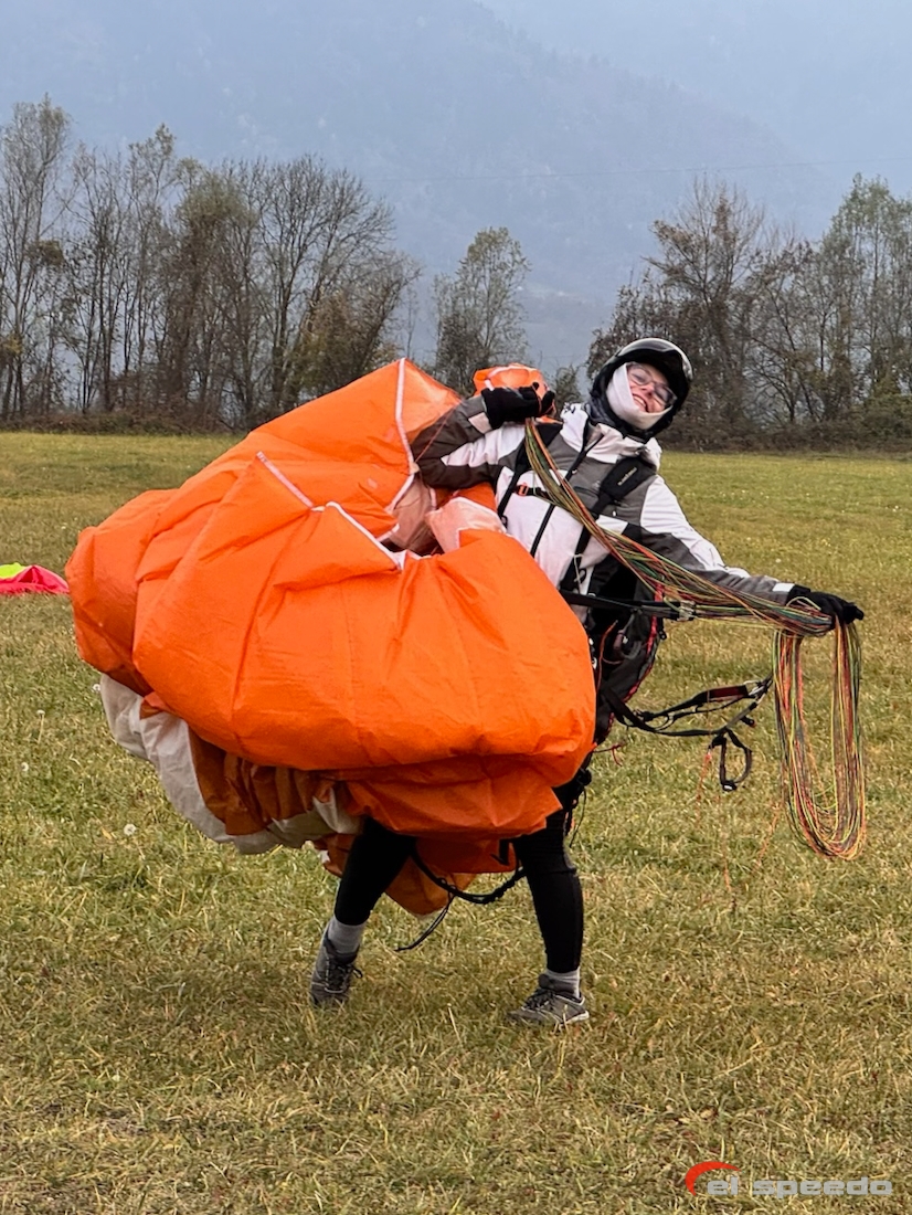 20251117_elspeedo_paragliding_italy_pokurzovky_kurz_00072