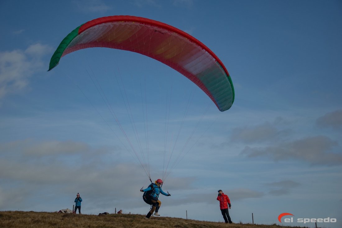 20251117_elspeedo_paragliding_italy_pokurzovky_kurz_00104