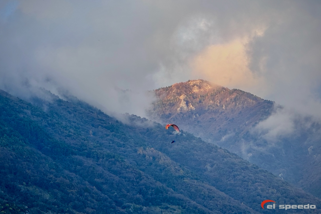 20251117_elspeedo_paragliding_italy_pokurzovky_kurz_00105