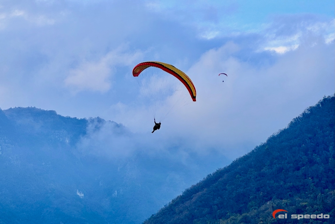 20251117_elspeedo_paragliding_italy_pokurzovky_kurz_00109