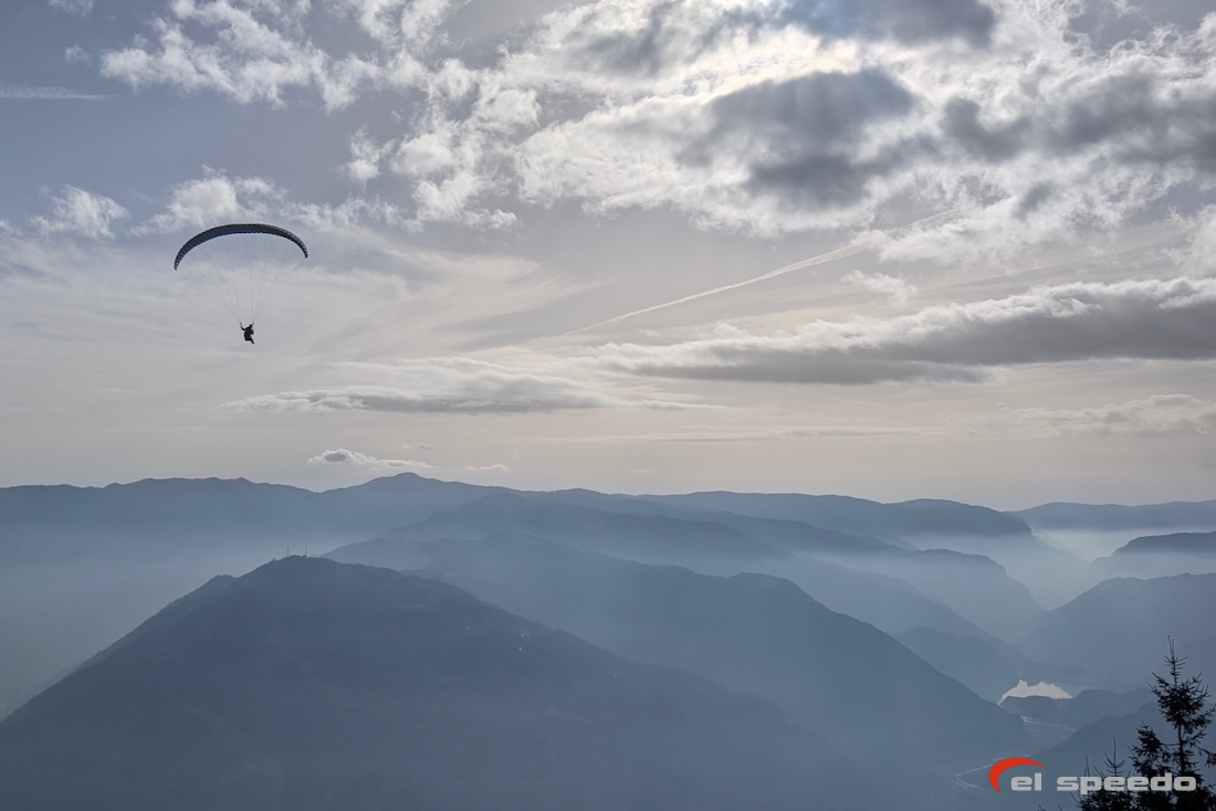 20251117_elspeedo_paragliding_italy_pokurzovky_kurz_00112