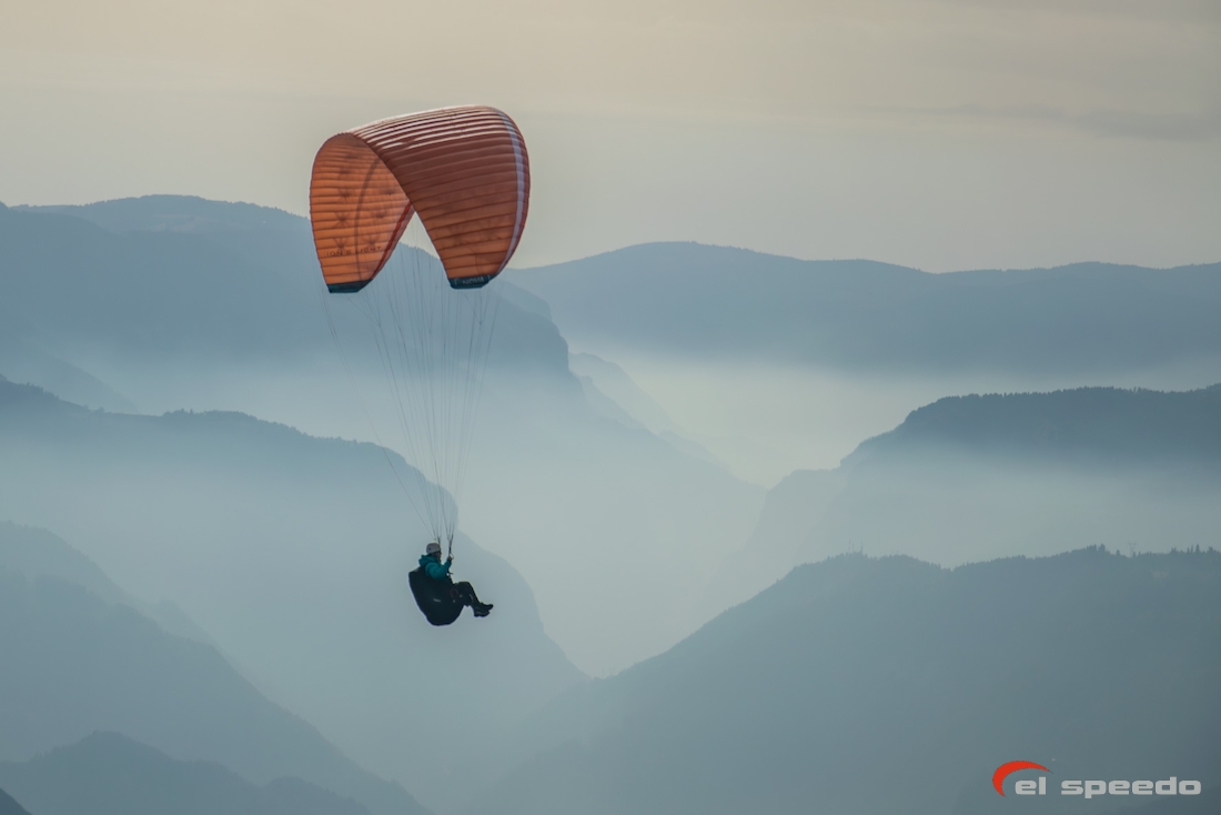 20251117_elspeedo_paragliding_italy_pokurzovky_kurz_00115