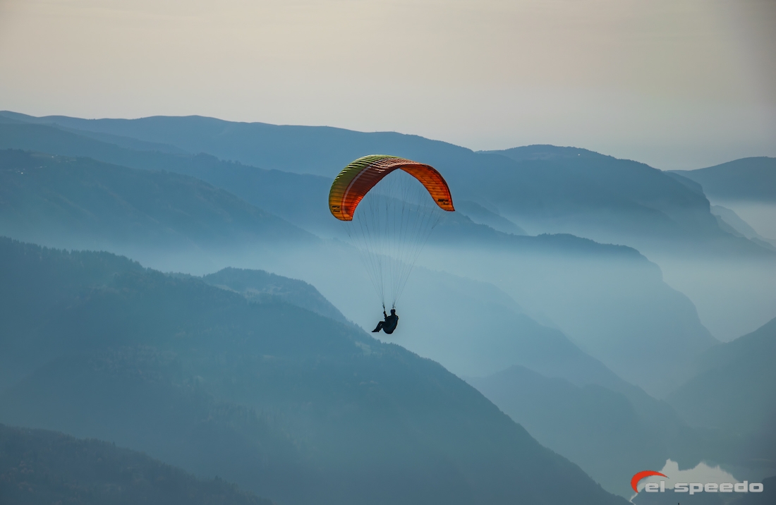 20251117_elspeedo_paragliding_italy_pokurzovky_kurz_00125