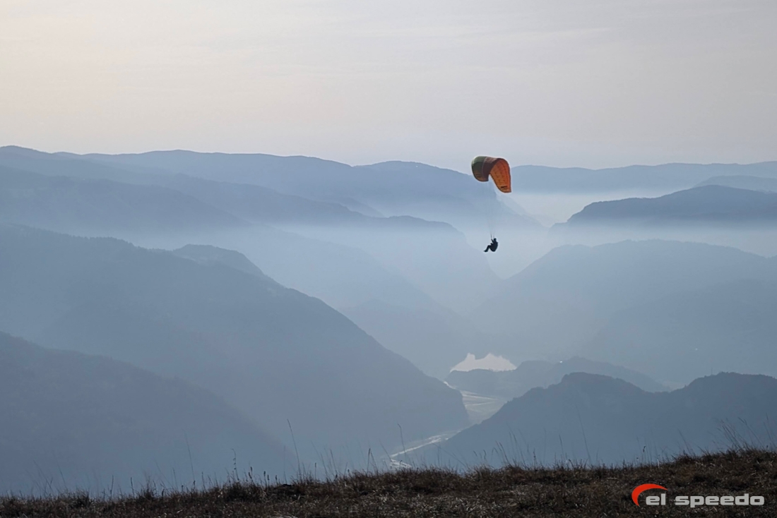 20251117_elspeedo_paragliding_italy_pokurzovky_kurz_00136